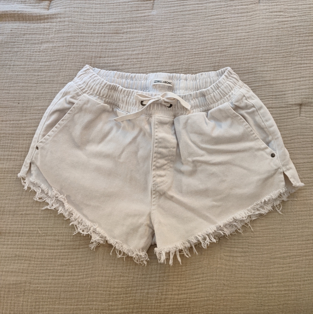 Billabong Cream Cotton Raw Hem Shorts Medium
